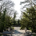 Hotel Chateau Jeanne & The Forest - Chateau De Montvillargenne 4*