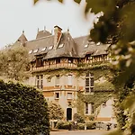 Chateau Jeanne & The Forest - Chateau De Montvillargenne Отель Жувьё