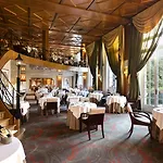 Chateau Jeanne & The Forest - Chateau De Montvillargenne 4*