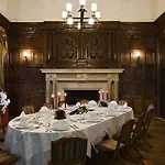 Chateau Jeanne & The Forest - Chateau De Montvillargenne Hotel