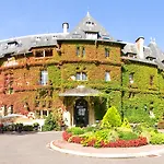 Hotel Chateau Jeanne & The Forest - Chateau De Montvillargenne 4*