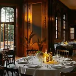 Chateau Jeanne & The Forest - Chateau De Montvillargenne 4* Gouvieux