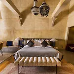 Chateau Jeanne & The Forest - Chateau De Montvillargenne 4* Gouvieux