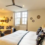 Chateau Jeanne & The Forest - Chateau De Montvillargenne 4*