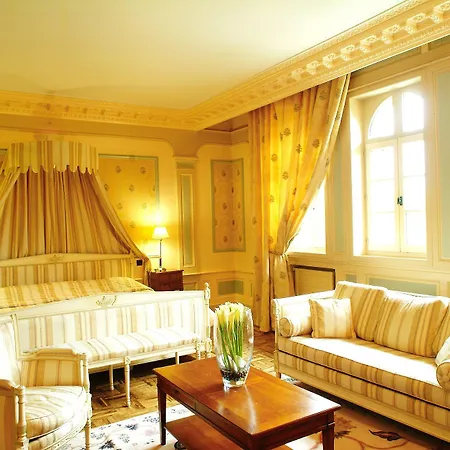Chateau De Montvillargenne Hotel