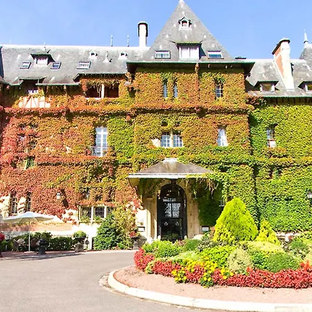 Chateau De Montvillargenne 4*