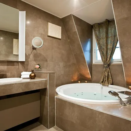 Chateau De Montvillargenne 4* Gouvieux