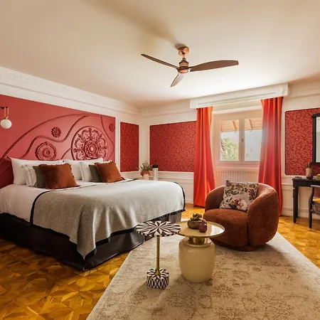 Chateau Jeanne & The Forest - Chateau De Montvillargenne Hotel 4*