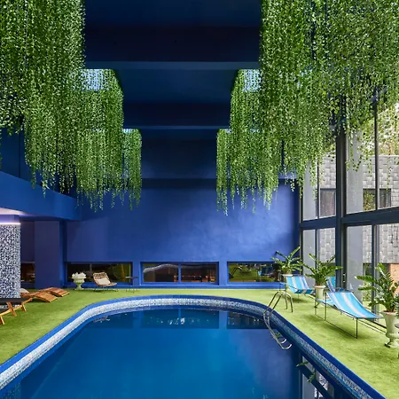 Chateau Jeanne & The Forest - Chateau De Montvillargenne 4* Gouvieux