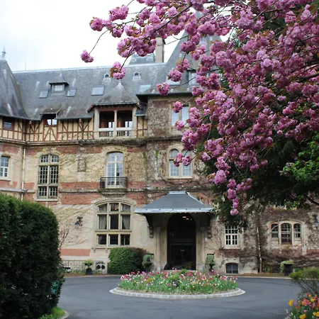 Hotel Chateau Jeanne & The Forest - Chateau De Montvillargenne 4*