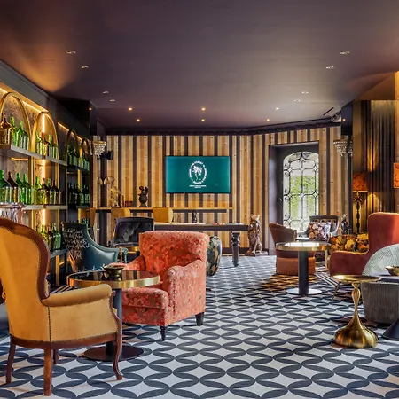 Chateau Jeanne & The Forest - Chateau De Montvillargenne ホテル