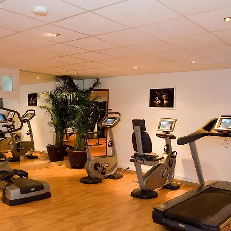 Chateau Jeanne & The Forest - Chateau De Montvillargenne Hotel 4*