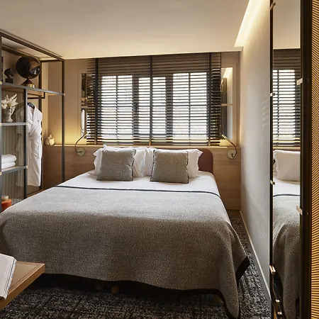 Chateau Jeanne & The Forest - Chateau De Montvillargenne 4* 古维约