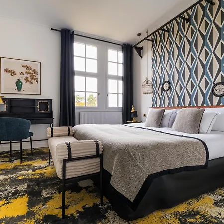 Chateau Jeanne & The Forest - Chateau De Montvillargenne 4* Gouvieux