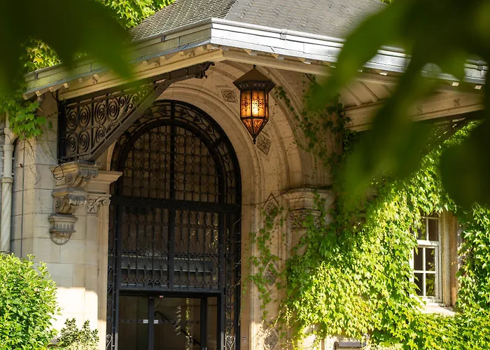 Hotel Chateau Jeanne & The Forest - Chateau De Montvillargenne Gouvieux