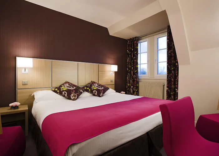 Chateau Jeanne & The Forest - Chateau De Montvillargenne 4* Gouvieux