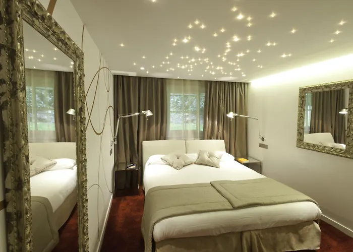 Chateau Jeanne & The Forest - Chateau De Montvillargenne Gouvieux