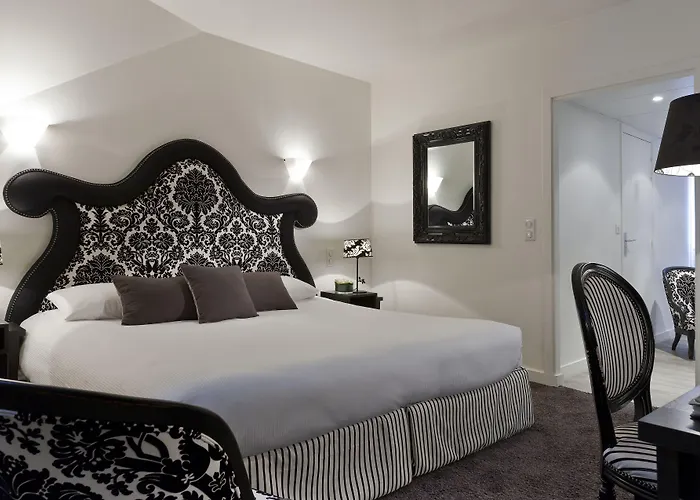 Chateau Jeanne & The Forest - Chateau De Montvillargenne Gouvieux