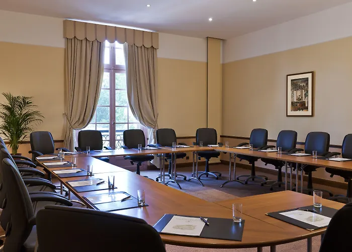 Hotel Chateau Jeanne & The Forest - Chateau De Montvillargenne Gouvieux