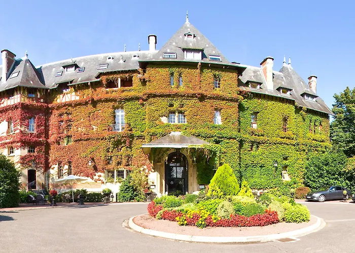 Hotel Chateau Jeanne & The Forest - Chateau De Montvillargenne 4*