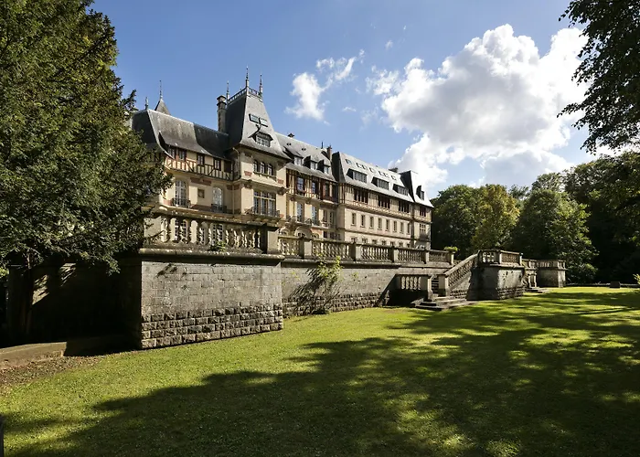 Hotel Chateau Jeanne & The Forest - Chateau De Montvillargenne 4*