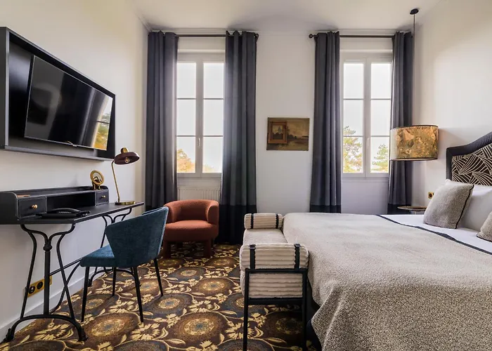 Chateau Jeanne & The Forest - Chateau De Montvillargenne Hotel Gouvieux