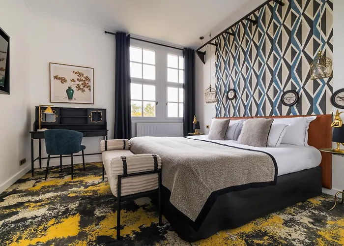 Chateau Jeanne & The Forest - Chateau De Montvillargenne 4* Gouvieux