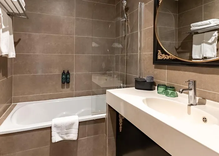 Hotel Chateau Jeanne & The Forest - Chateau De Montvillargenne Gouvieux