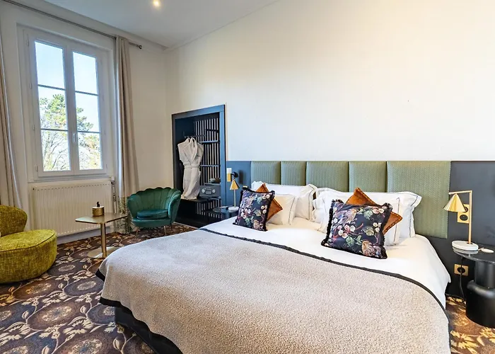 Chateau Jeanne & The Forest - Chateau De Montvillargenne Gouvieux